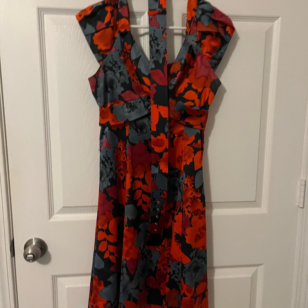 Floral V-Neck Dress - Red and Black
